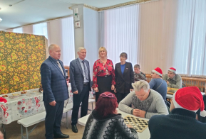 18 декабря 2024 года член Общественного совета Зацепина Е.В. организовала и приняла участие предновогоднем турнире по настольным играм среди жителей Советско-гаванского и Ванинского районов. Гости спортивного мероприятия Николай Евгеньевич Антонов заместитель председателя Законодательной Думы Хабаровского края