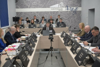 В Хабаровском крае обсудили системные меры по повышению качества жизни через развитие ЖКХ и городской среды